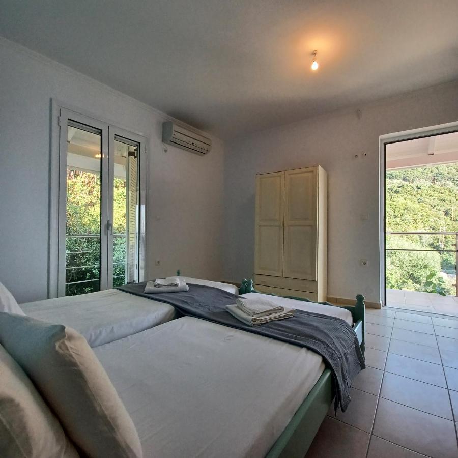 Penthouse Vasiliki Apartment Exterior photo